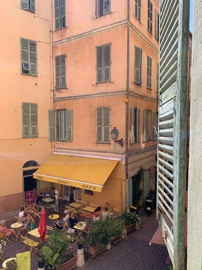 Apartment 33 On The Old Historic Senate Square Nice