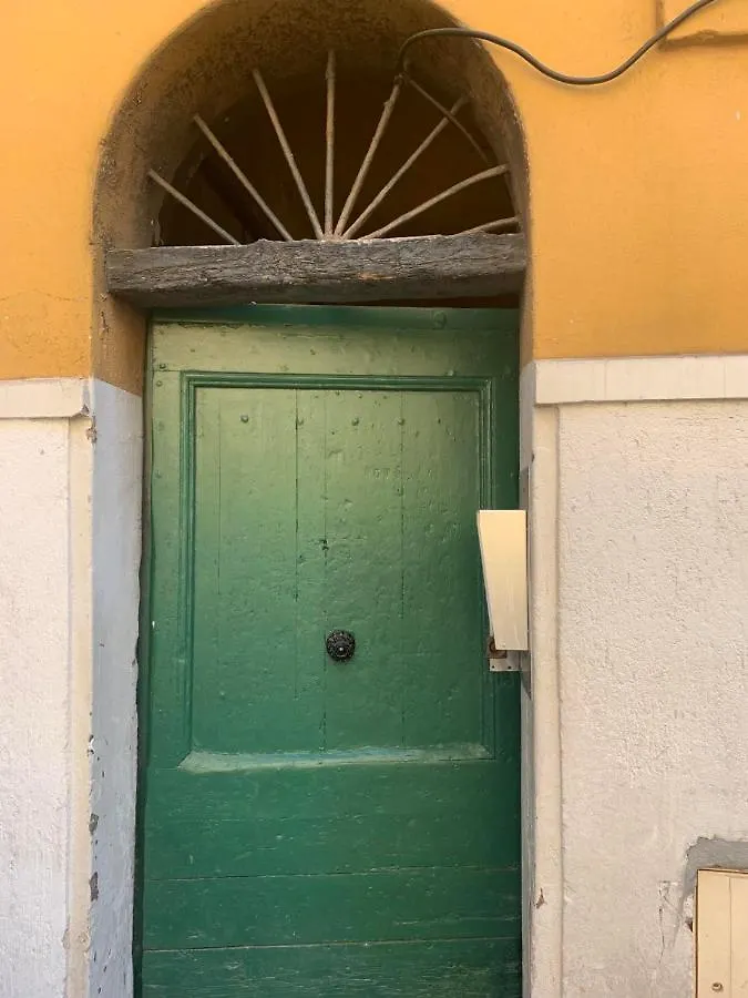 Apartment 33 On The Old Historic Senate Square Nice France