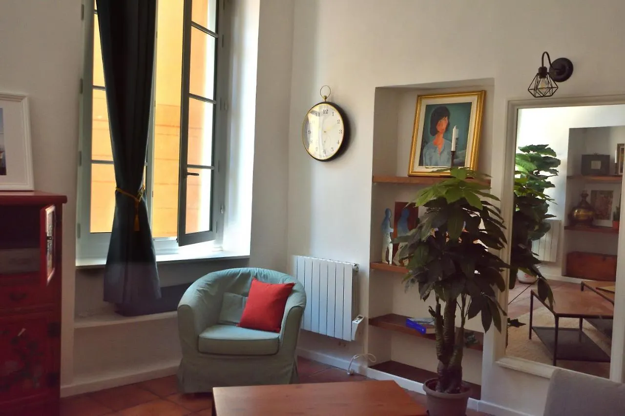 Apartment 33 On The Old Historic Senate Square Nice